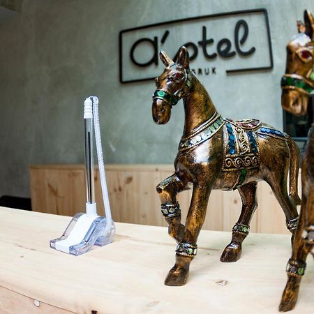 A'Stel Bangrak (Adults Only) Hostel Банкок Екстериор снимка