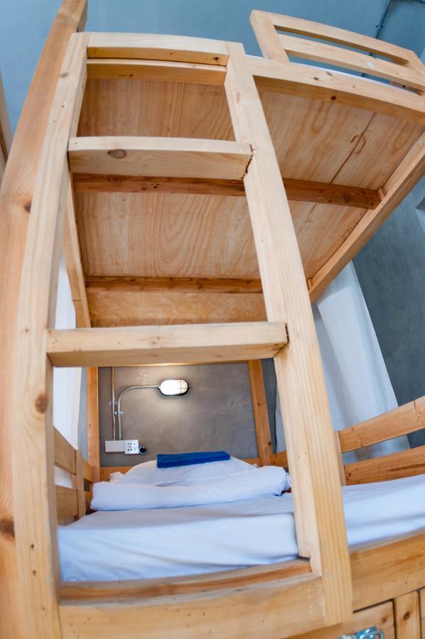 A'Stel Bangrak (Adults Only) Hostel Банкок Екстериор снимка